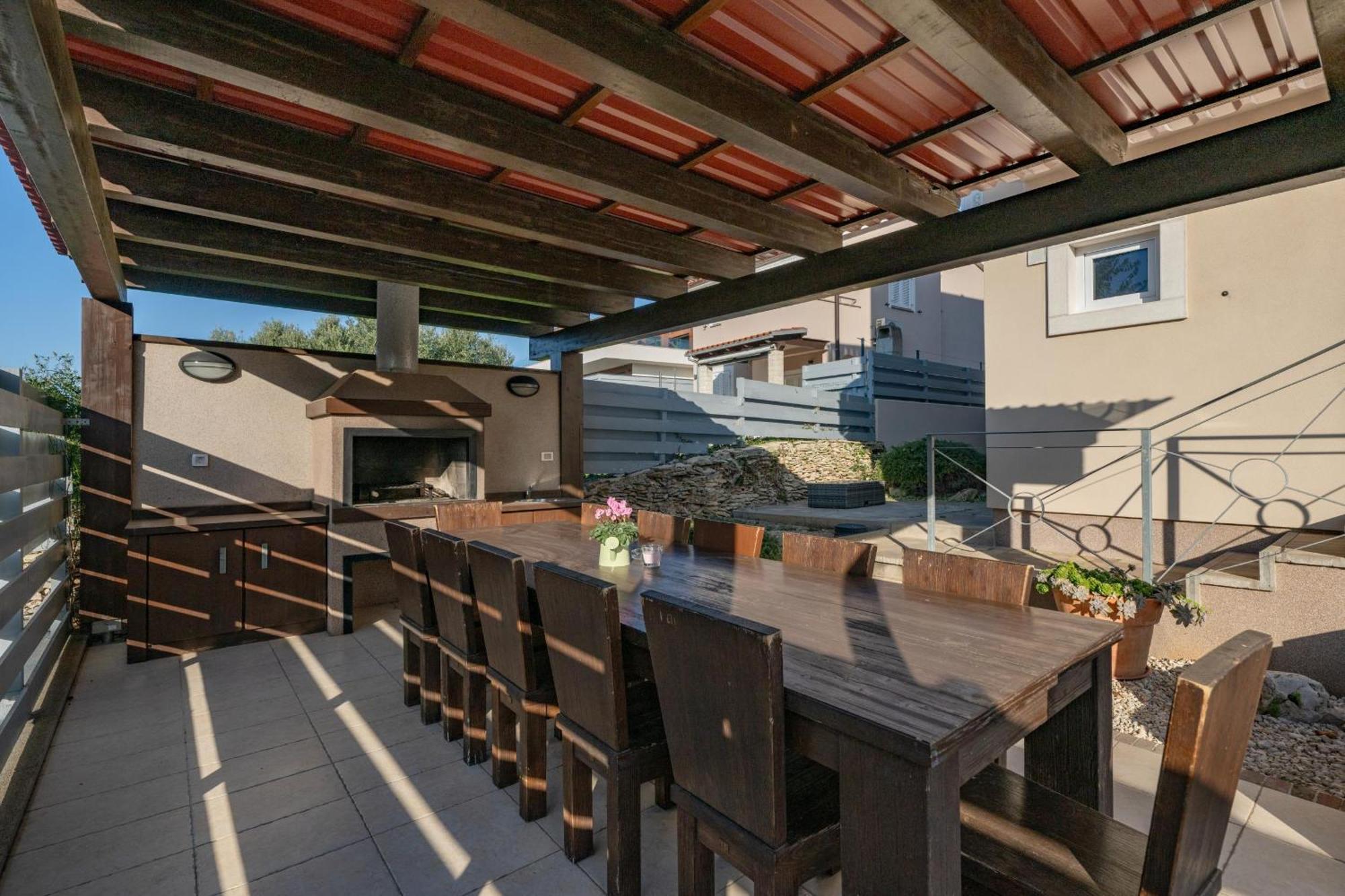 Villa Castagna Near The Sea With Private Pool And Sauna Premantura Dış mekan fotoğraf