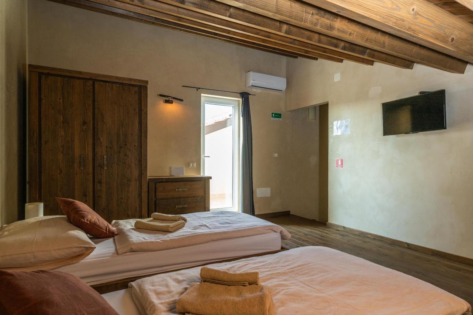 Villa Castagna Near The Sea With Private Pool And Sauna Premantura Dış mekan fotoğraf