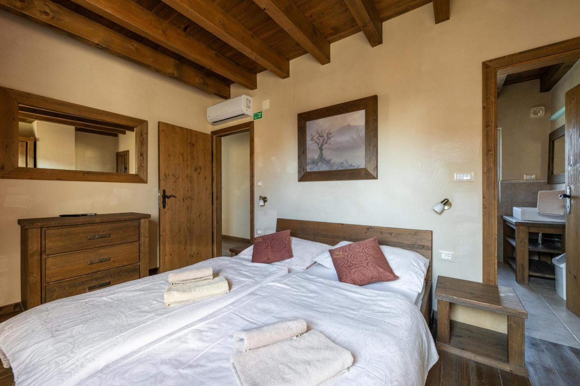 Villa Castagna Near The Sea With Private Pool And Sauna Premantura Dış mekan fotoğraf