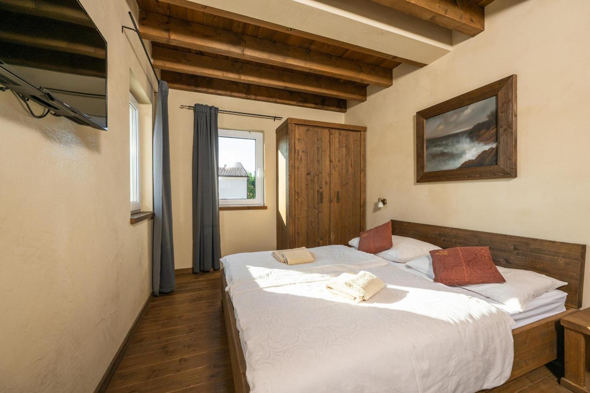 Villa Castagna Near The Sea With Private Pool And Sauna Premantura Dış mekan fotoğraf